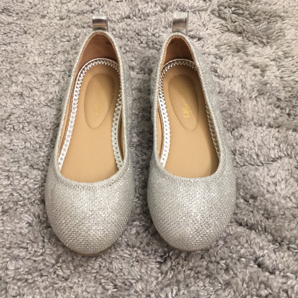 Toddler size 10 sparkle silver dress shoes